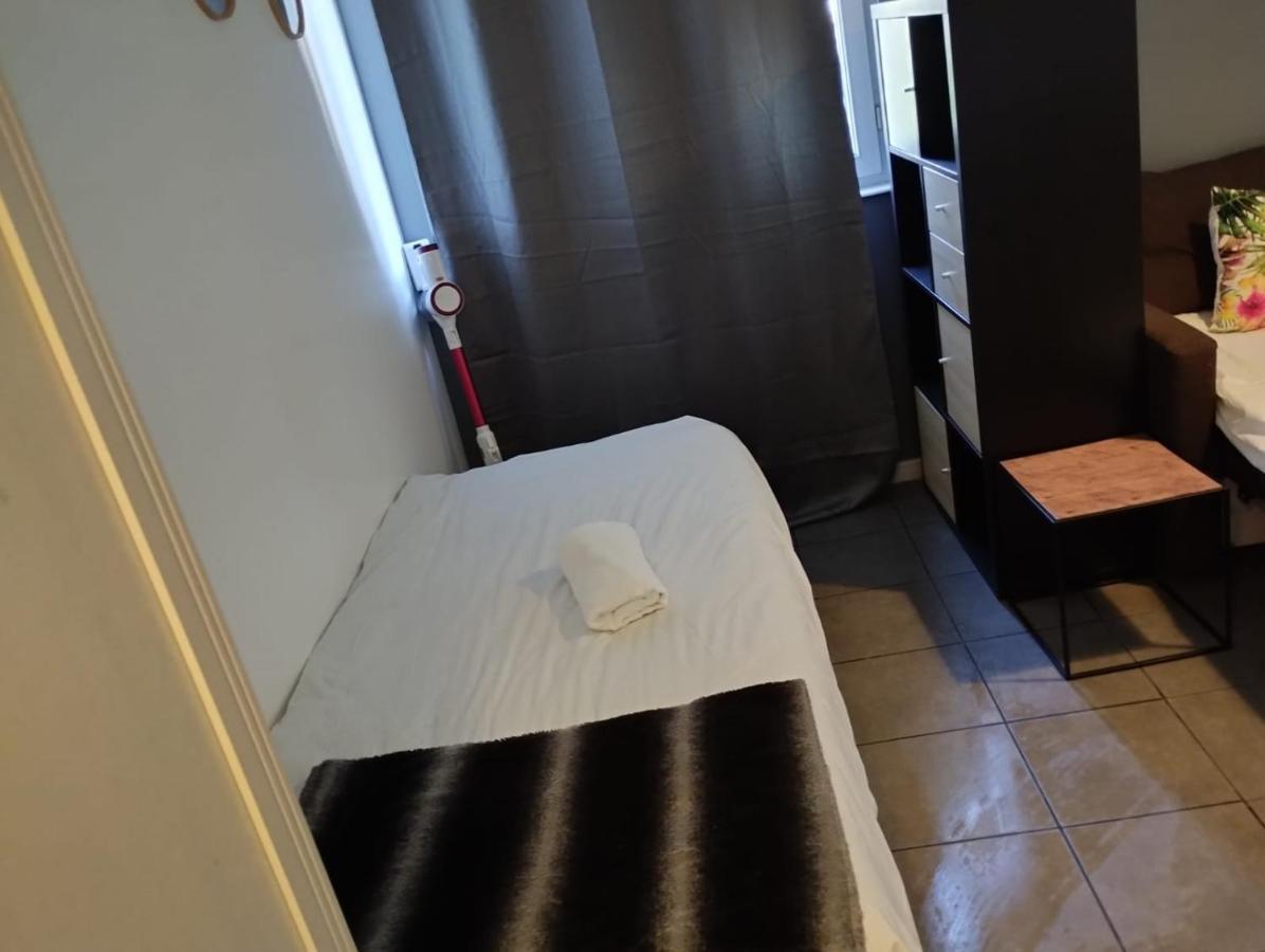 Apartmán La Paille Metz Luxembourg Parking Un-Sejour-A-Part Exteriér fotografie